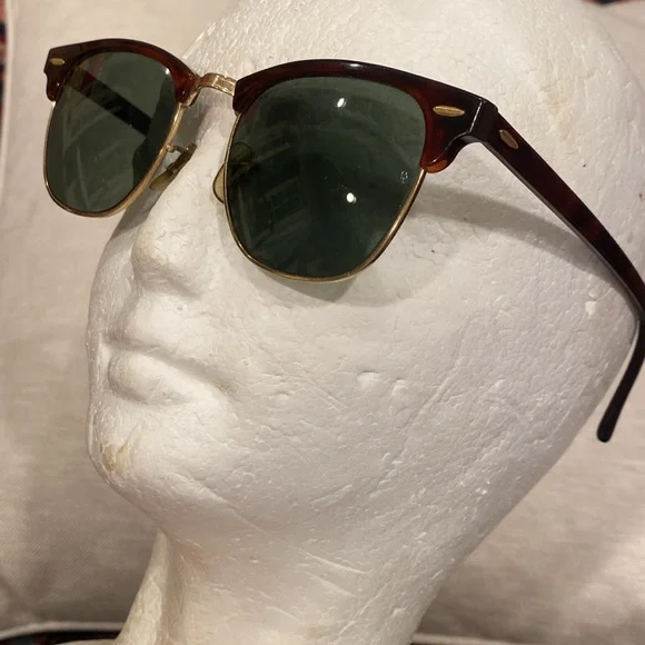 Ray-Ban Bausch & Lomb sunglasses ? unisex with wipe & case made in USA vintage Ray Ban Bausch Lomb B&L USA Rituals W2522 Cateye Black  main image 3